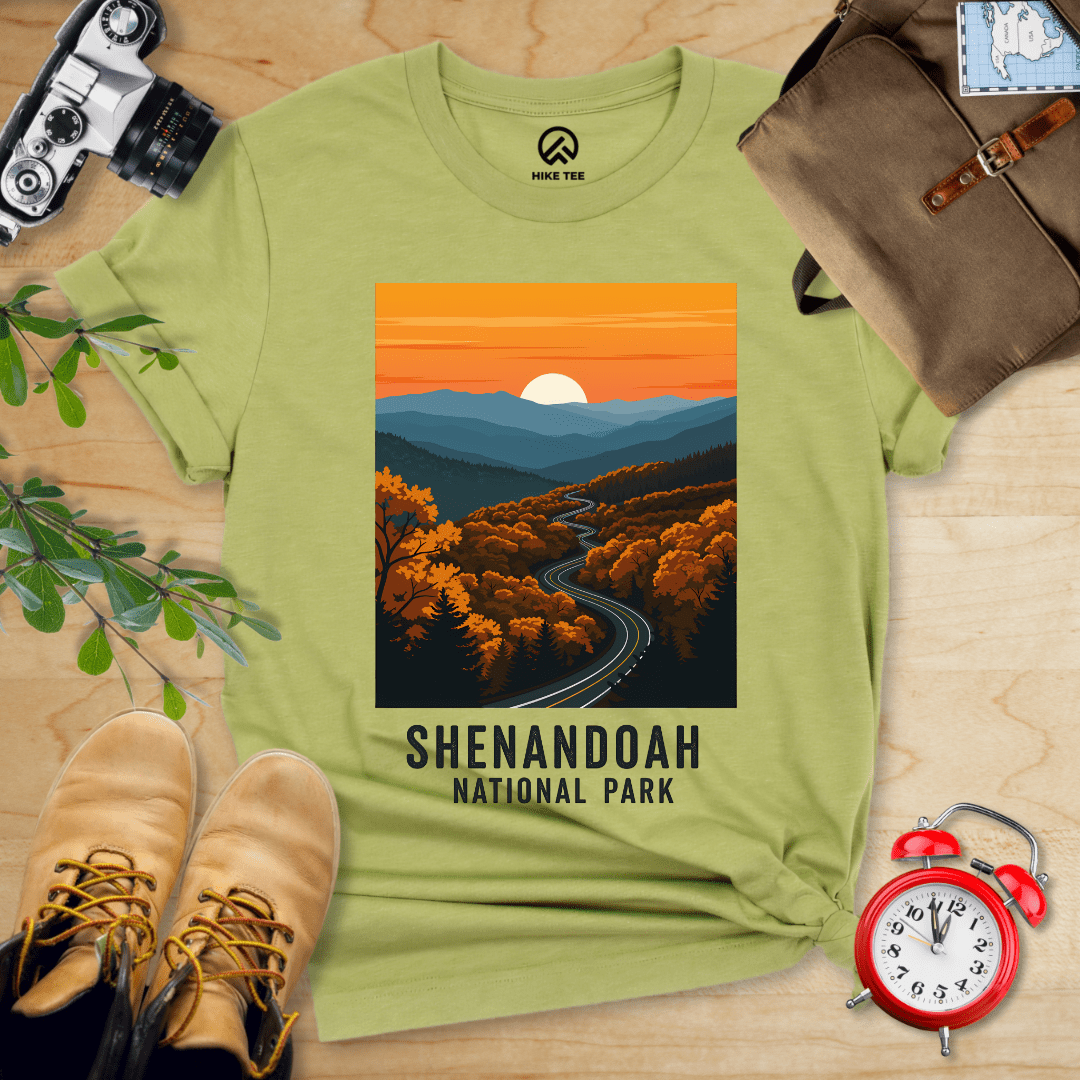 Hike Tee T-Shirt Heather Green / S Shenandoah National Park Shirt