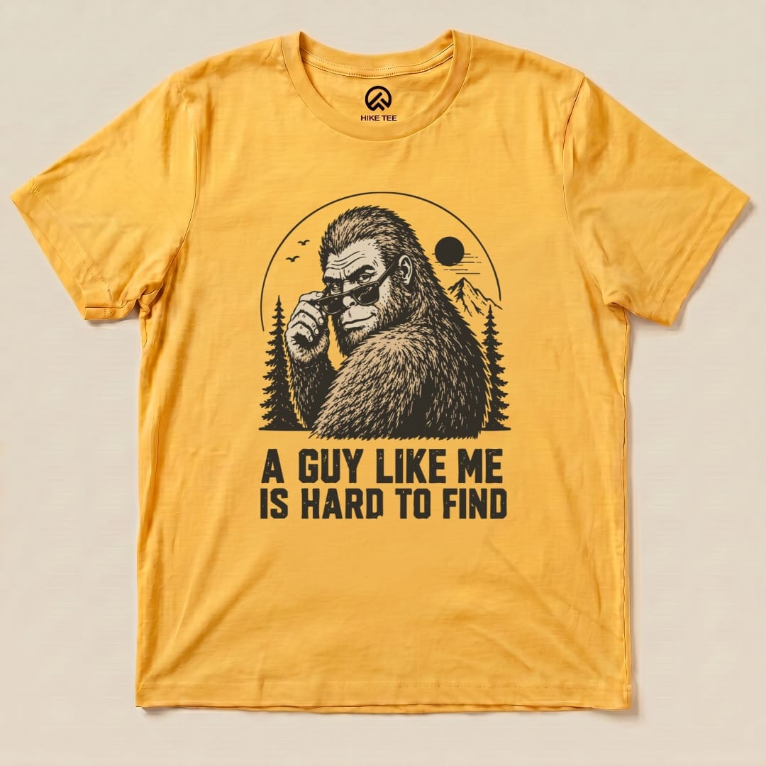 A guy like me bigfoot Shirt Hike Tee T-Shirt Gold / S
