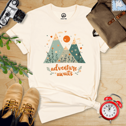 Hike Tee T-Shirt Natural / S Adventure Awaits Shirt