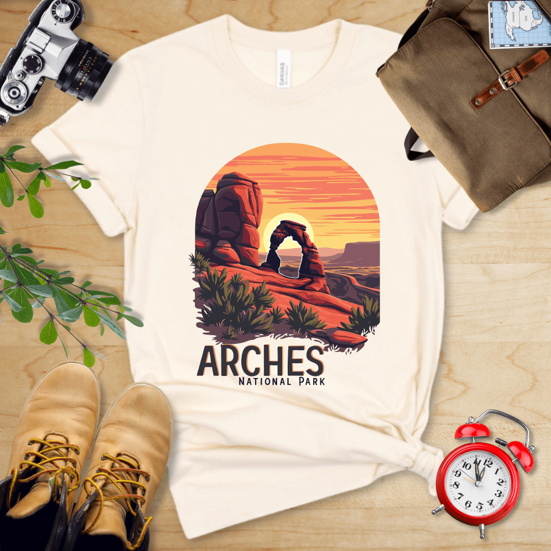 Hike Tee T-Shirt Natural / S Arches National Park Shirt