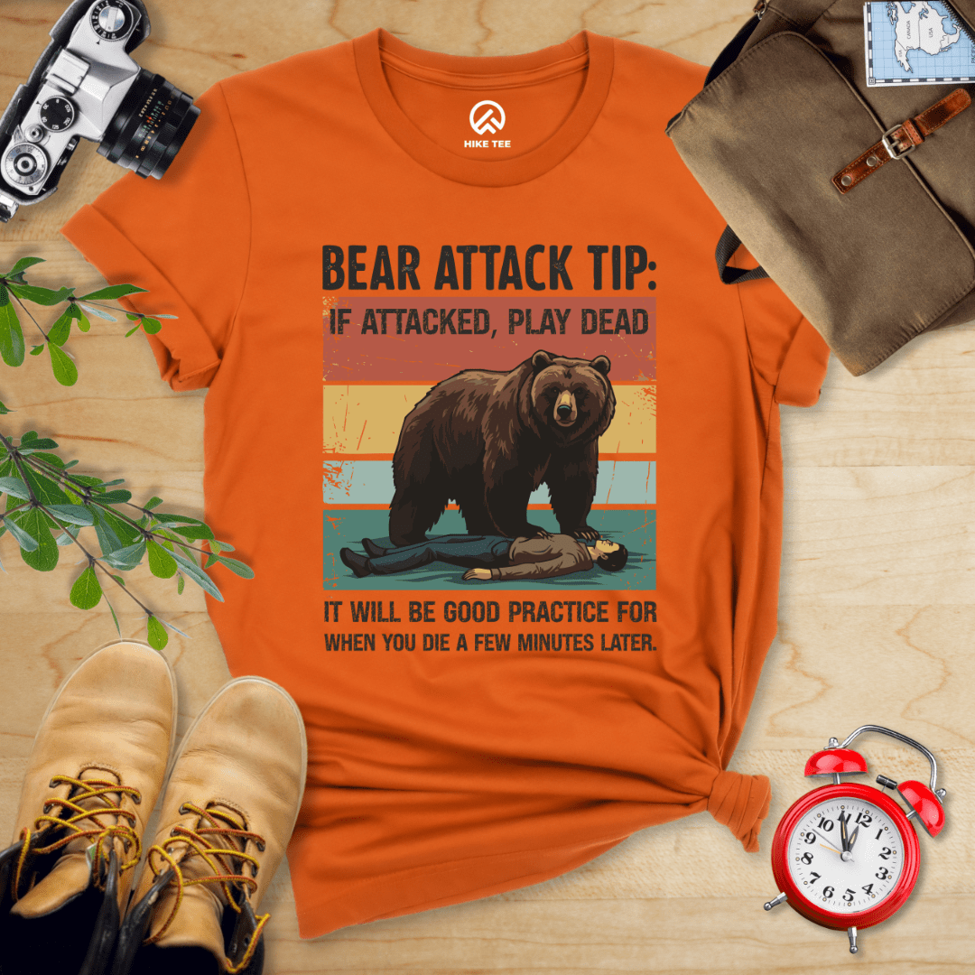 Hike Tee T-Shirt Autumn / S Bear Attack Tip Retro Shirt