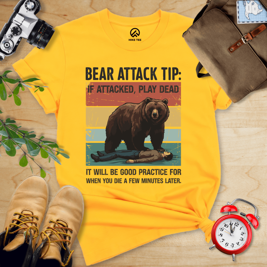 Hike Tee T-Shirt Gold / S Bear Attack Tip Retro Shirt
