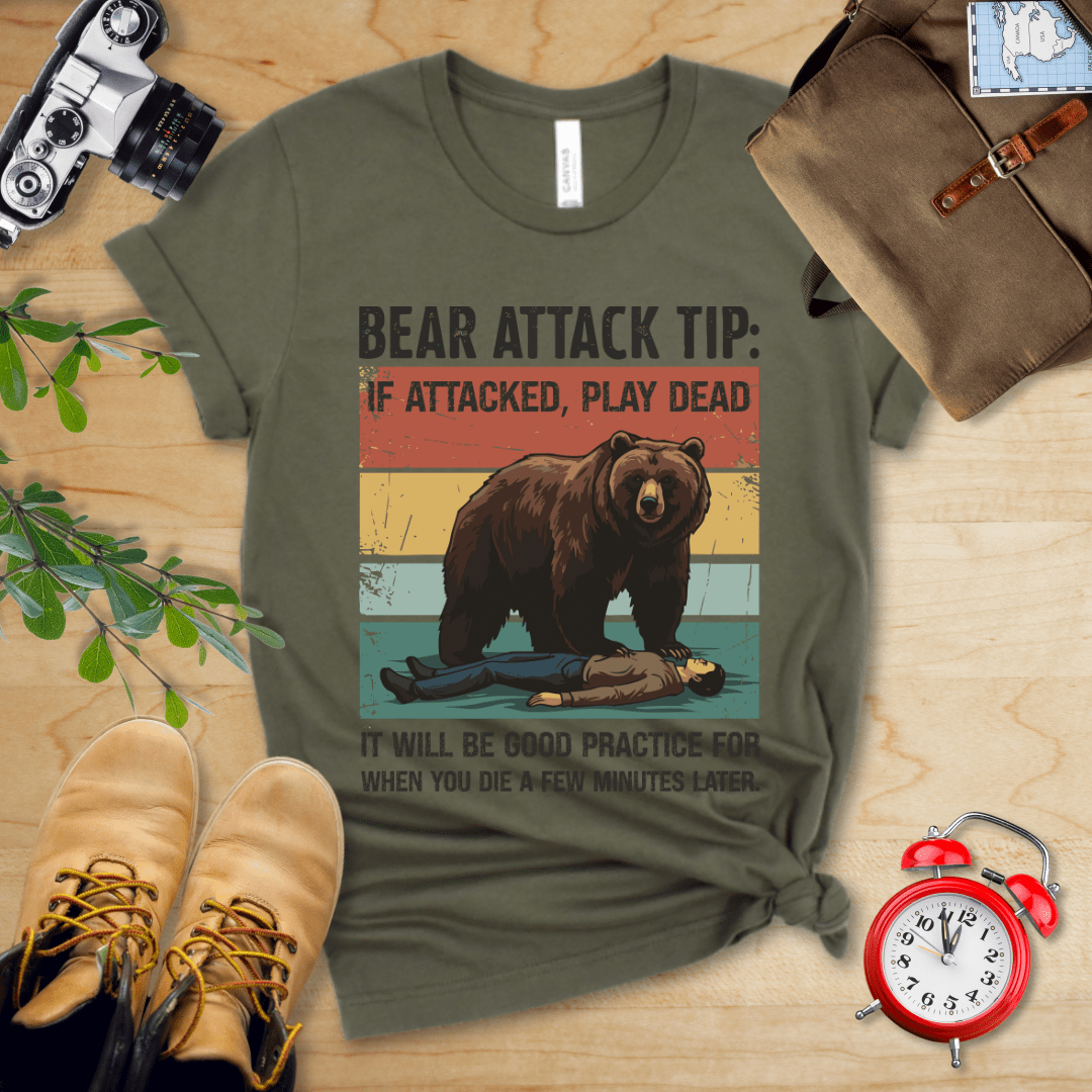 Hike Tee T-Shirt Military Green / S Bear Attack Tip Retro Shirt
