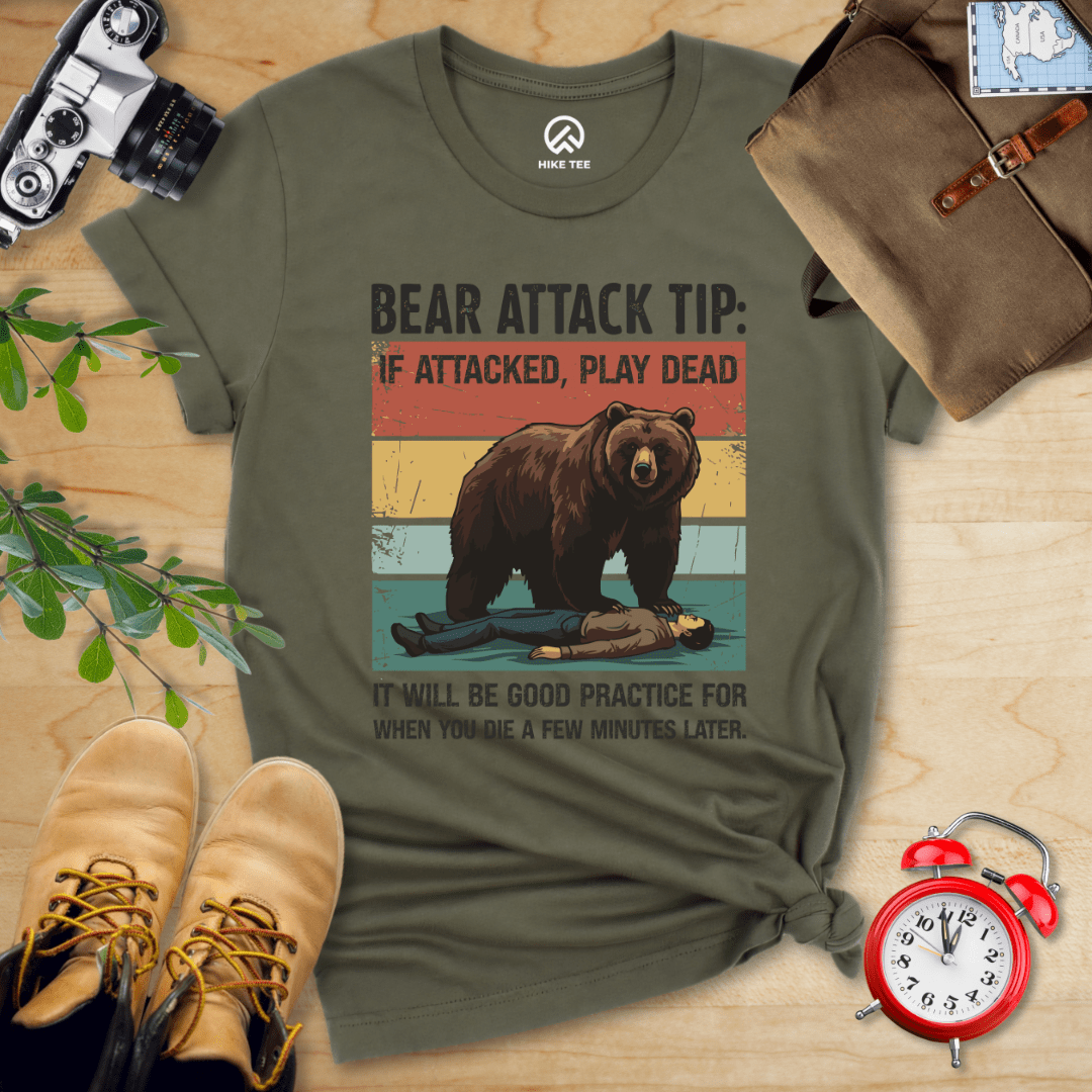 Hike Tee T-Shirt Military Green / S Bear Attack Tip Retro Shirt