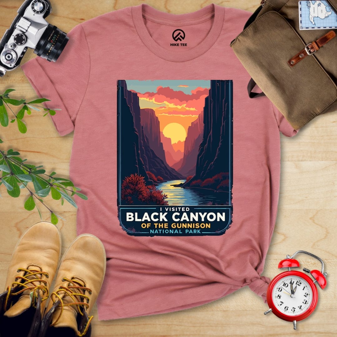 Hike Tee T-Shirt Heather Mauve / S Black Canyon of the Gunnison National Park Shirt