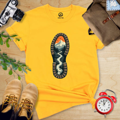 Hike Tee T-Shirt Gold / S Boot Hiking Shirt