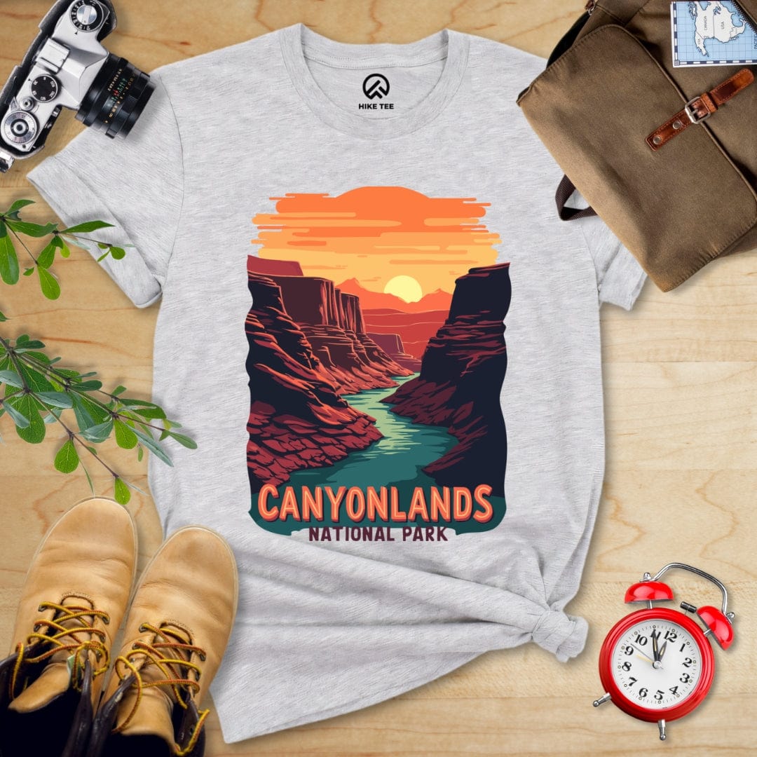 Hike Tee T-Shirt Athletic Heather / S Canyonlands National Park Shirt