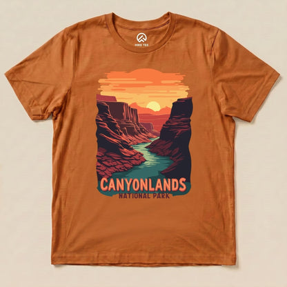 Hike Tee T-Shirt Autumn / S Canyonlands National Park Shirt