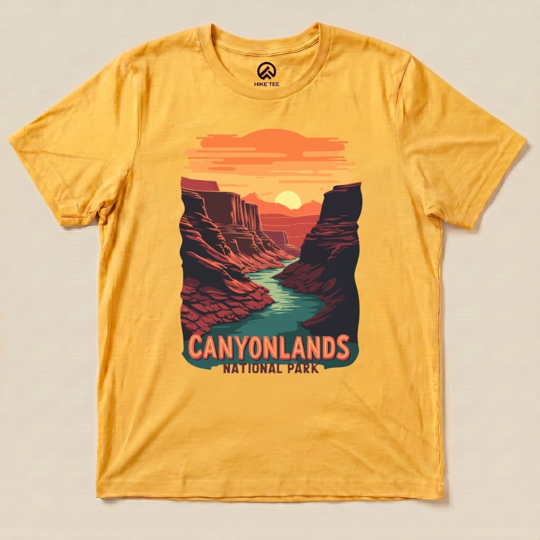 Hike Tee T-Shirt Gold / S Canyonlands National Park Shirt