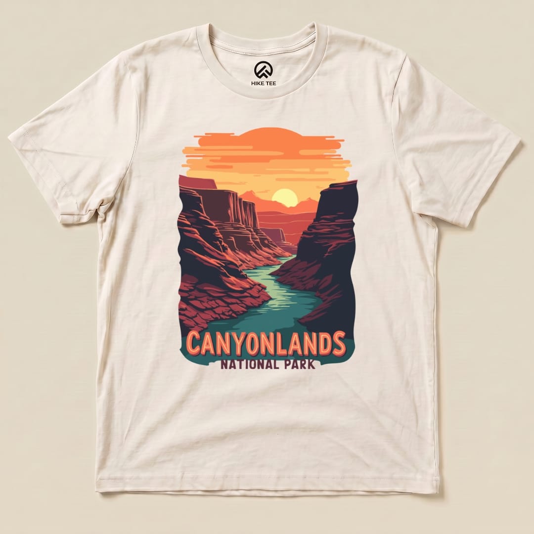 Hike Tee T-Shirt Natural / S Canyonlands National Park Shirt