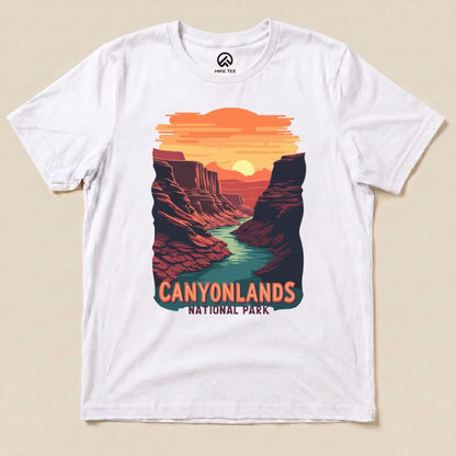 Hike Tee T-Shirt White / S Canyonlands National Park Shirt