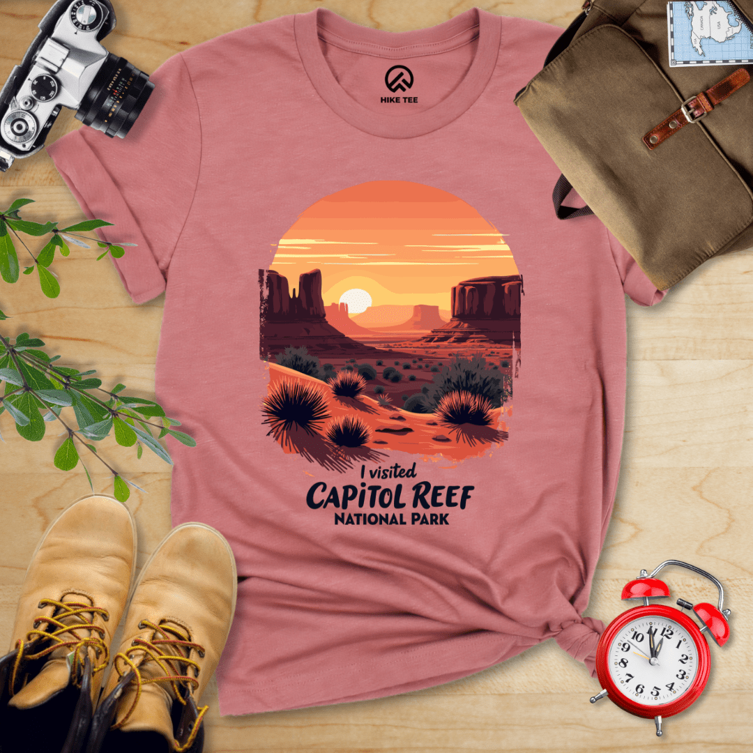 Hike Tee T-Shirt Heather Mauve / S Capitol Reef National Park Shirt