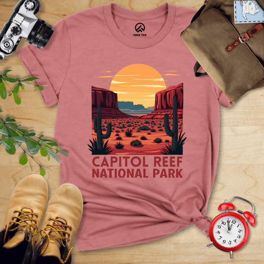 Hike Tee T-Shirt Heather Mauve / S Capitol Reef National Park Shirt