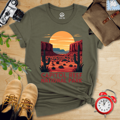 Hike Tee T-Shirt Military Green / S Capitol Reef National Park Shirt