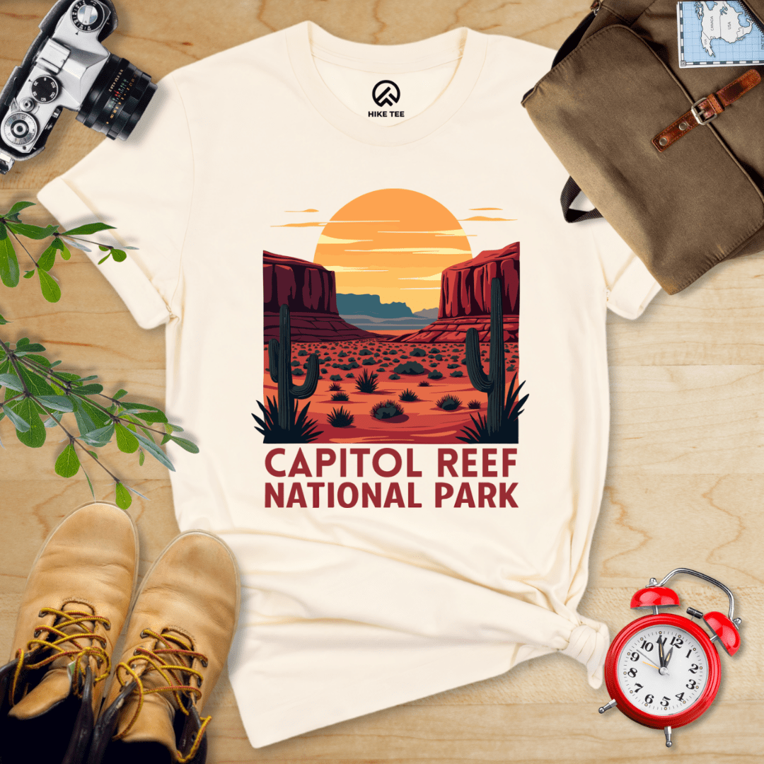 Hike Tee T-Shirt Natural / S Capitol Reef National Park Shirt
