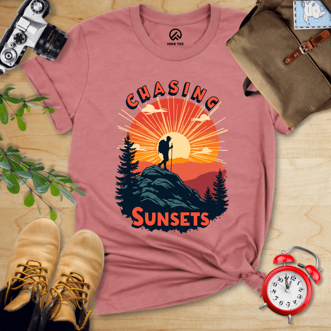 Hike Tee T-Shirt Heather Mauve / S Chasing Sunsets Shirt