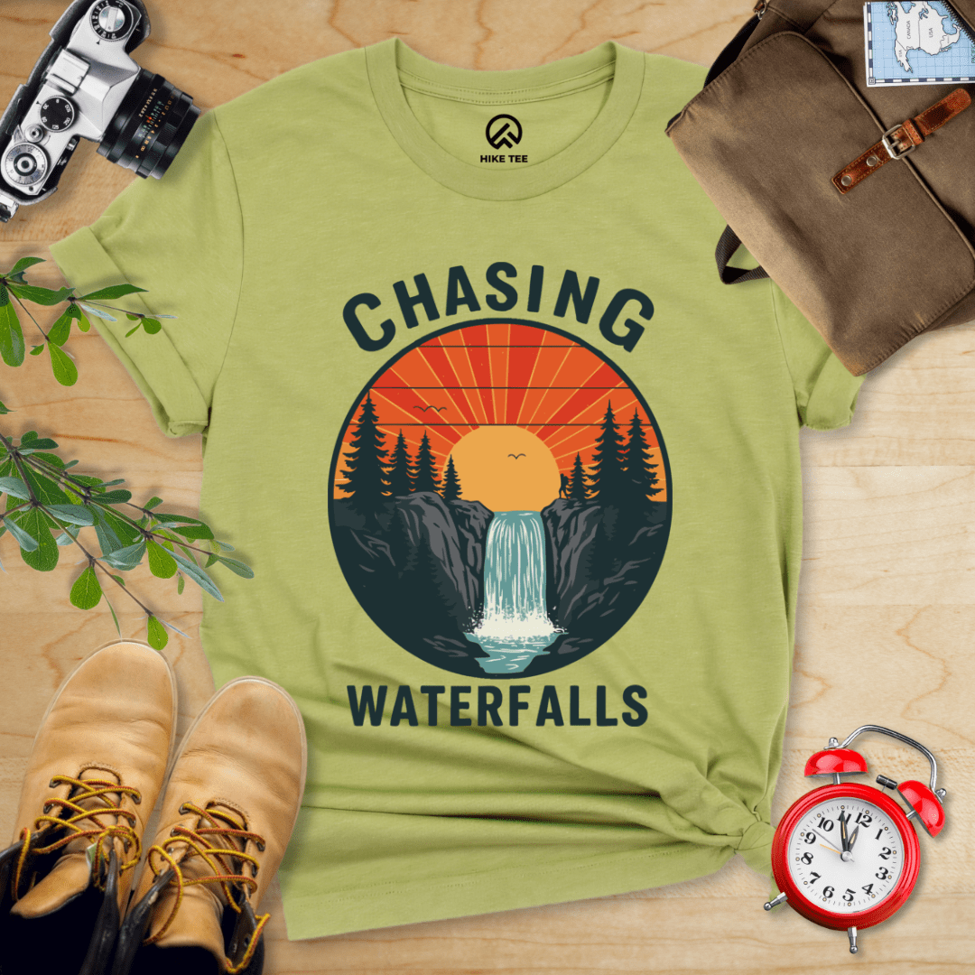 Hike Tee T-Shirt Heather Green / S Chasing Waterfalls Retro Shirt