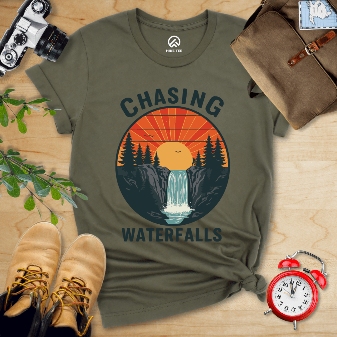 Hike Tee T-Shirt Military Green / S Chasing Waterfalls Retro Shirt