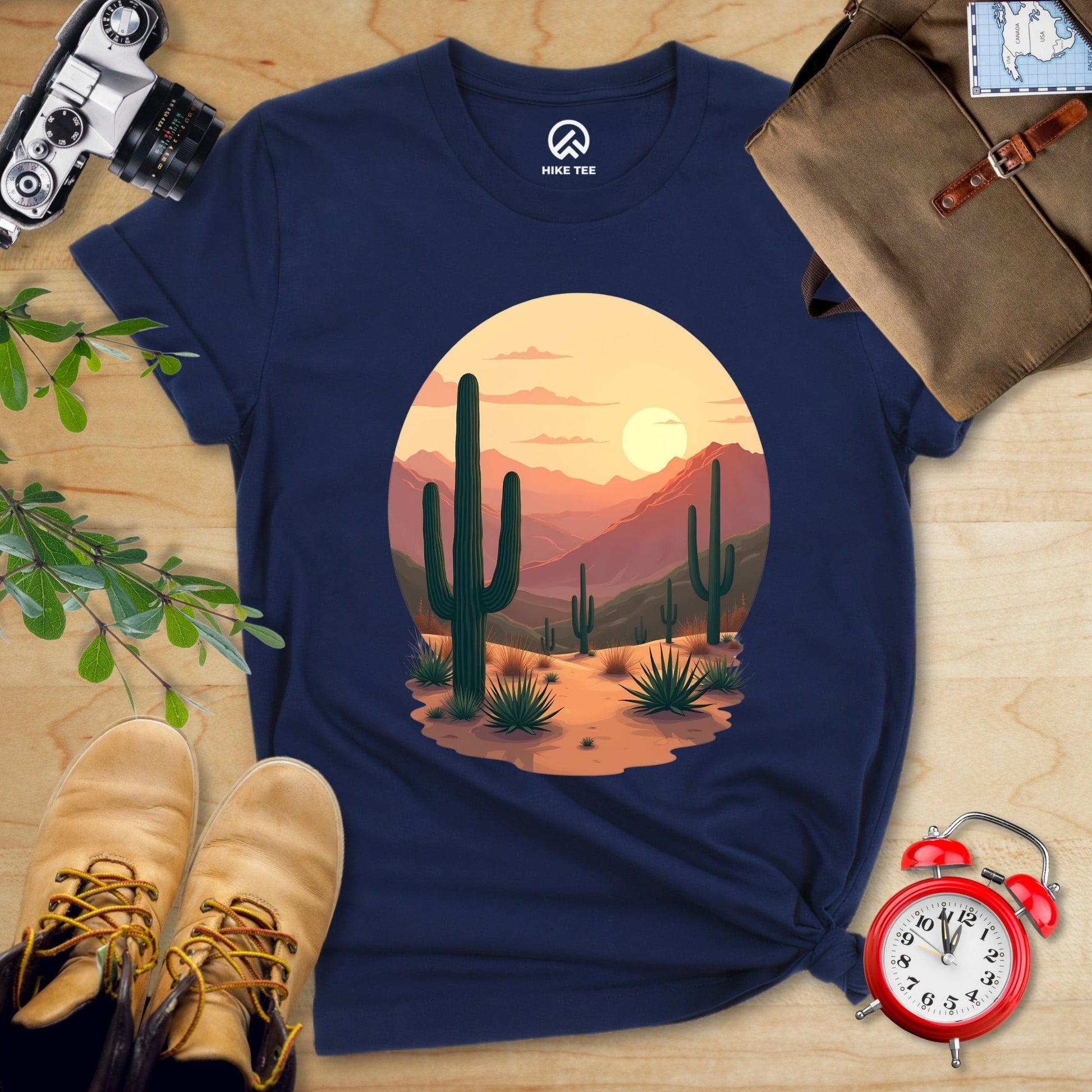Hike Tee T-Shirt Navy / S Desert Shirt