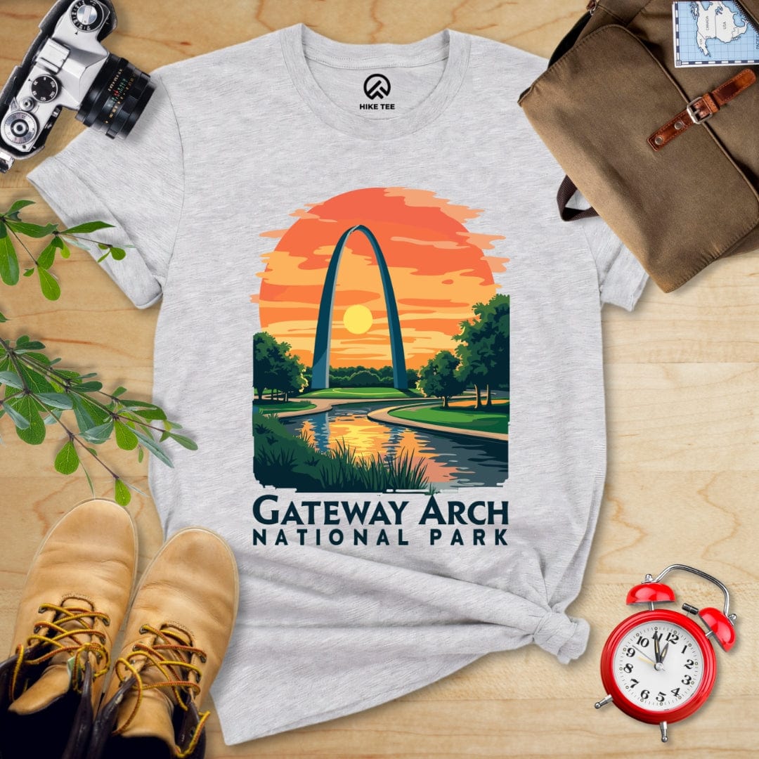 Hike Tee T-Shirt Athletic Heather / S Gateway Arch National Park Shirt