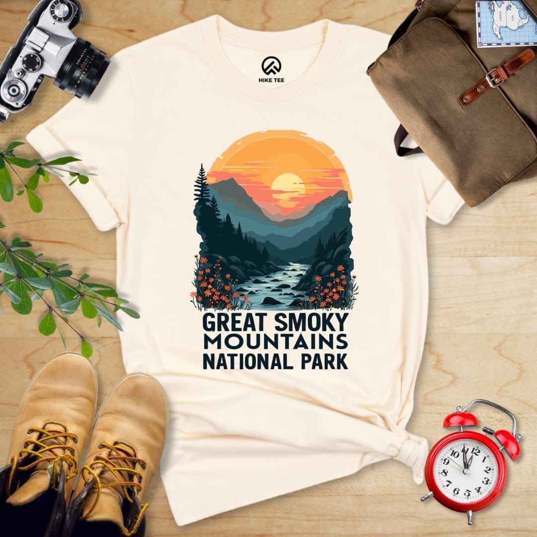 Hike Tee T-Shirt Natural / S Great Smoky Mountains National Park Shirt