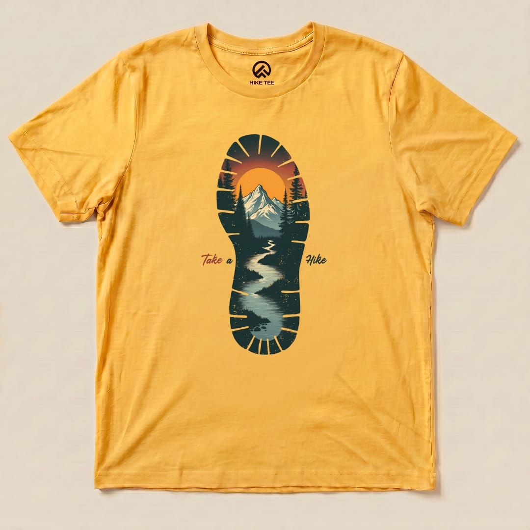 Hike Tee T-Shirt Gold / S Horizon Footprint Shirt