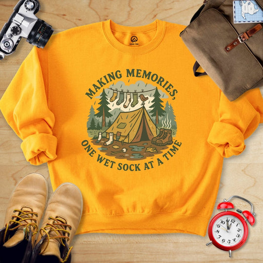 Hike Tee Sweatshirt Gold / S Making Memories Sweatshirt