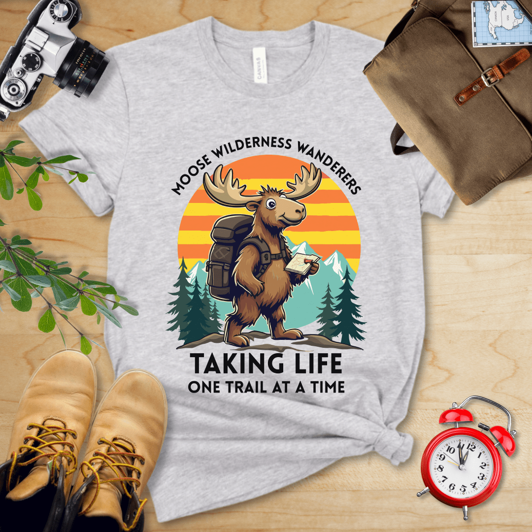 Hike Tee T-Shirt Athletic Heather / S Moose Wilderness Wanderers