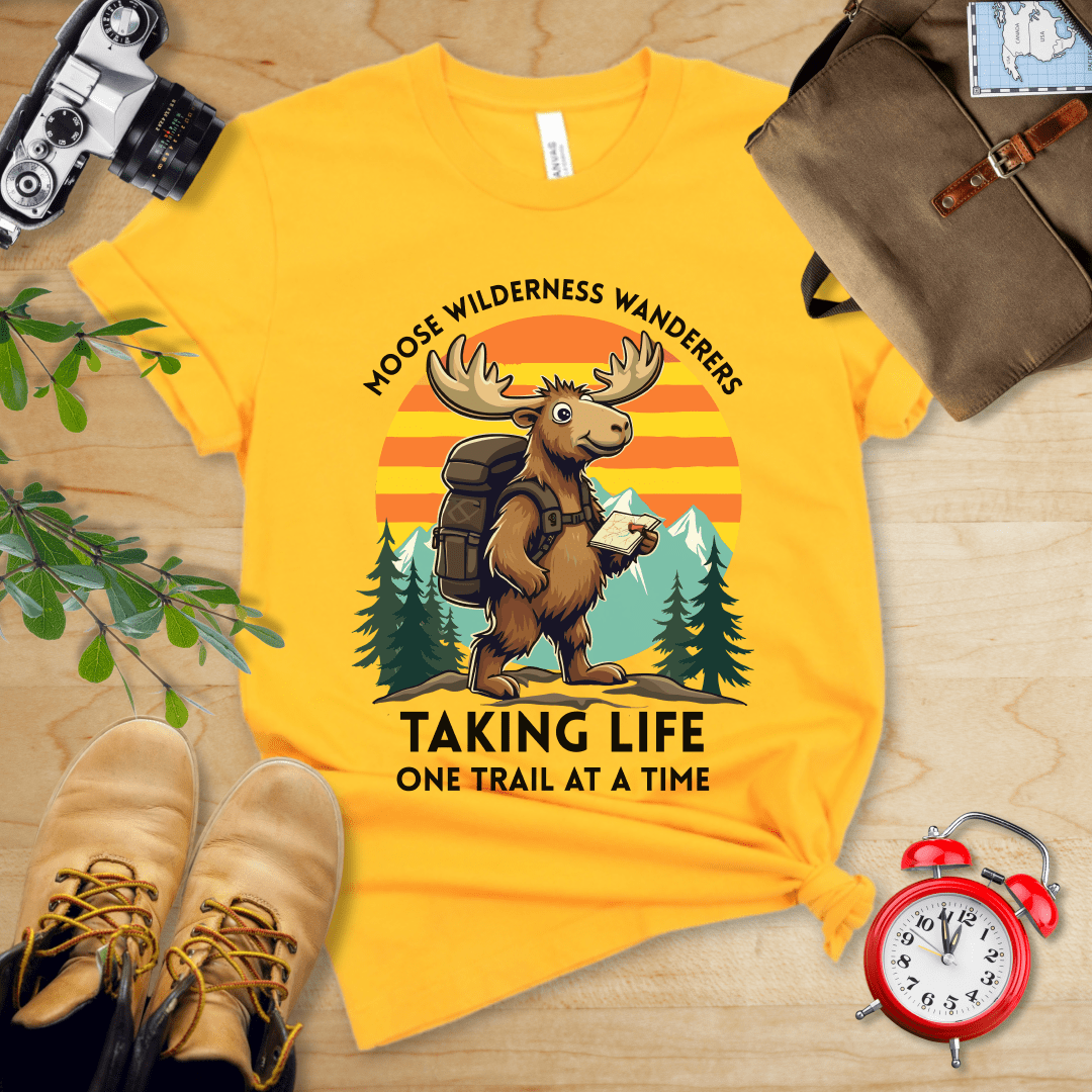 Hike Tee T-Shirt Gold / S Moose Wilderness Wanderers