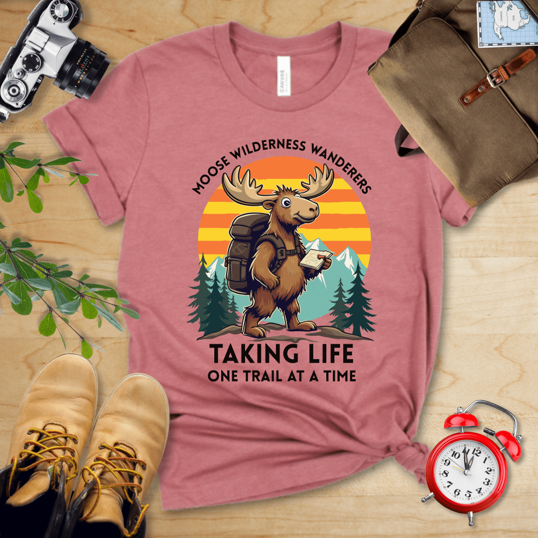 Hike Tee T-Shirt Heather Mauve / S Moose Wilderness Wanderers