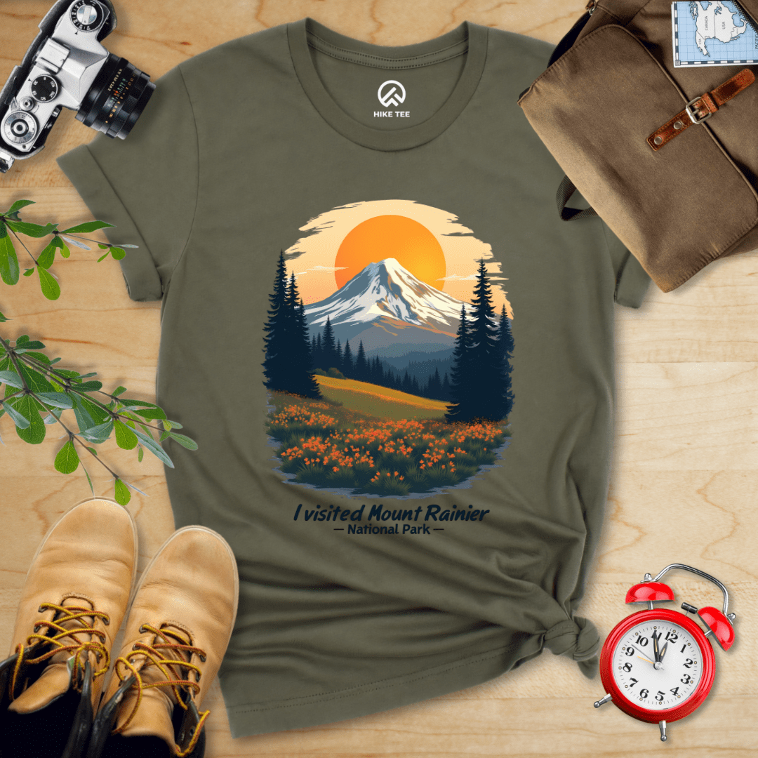 Hike Tee T-Shirt Military Green / S Mount Rainier National Park Shirt