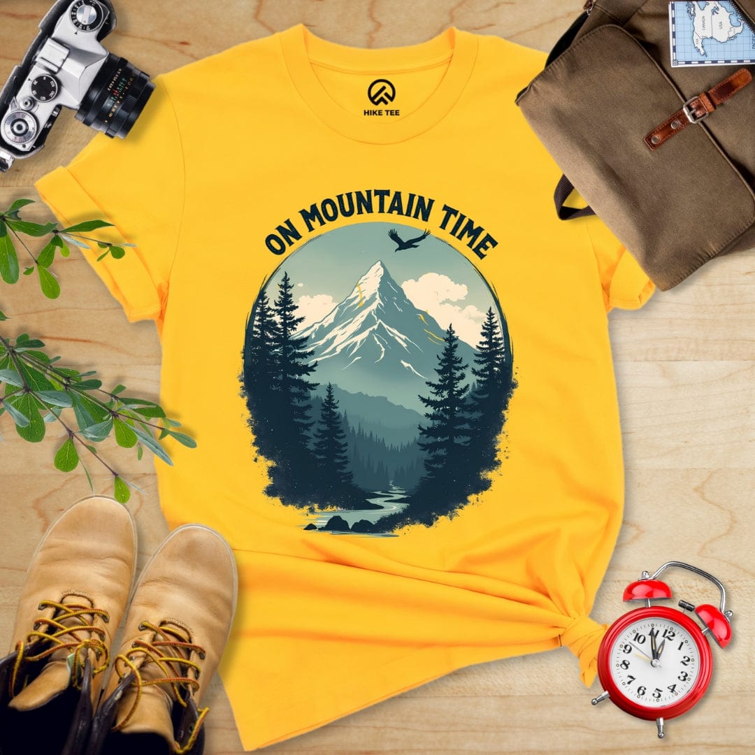 Hike Tee T-Shirt Gold / S On Mountain Time Shirt