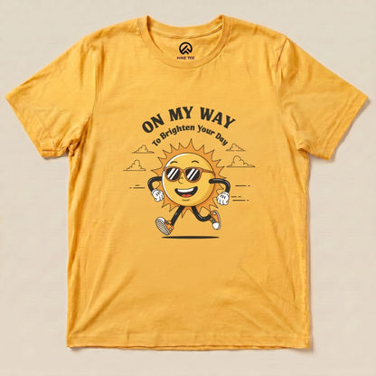 On My Way Shirt Hike Tee T-Shirt Gold / S
