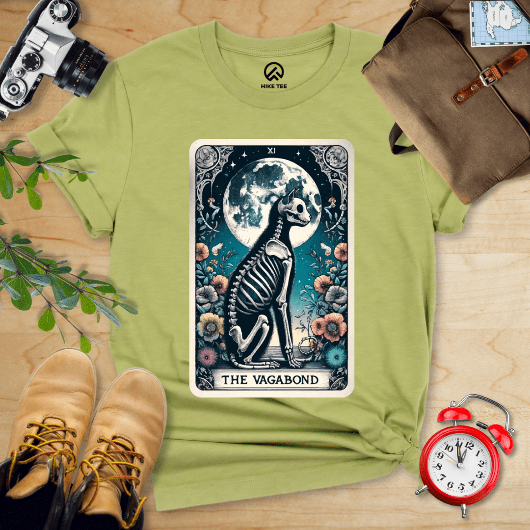 Hike Tee T-Shirt Heather Green / S Tarrot Cat Vagabond Shirt