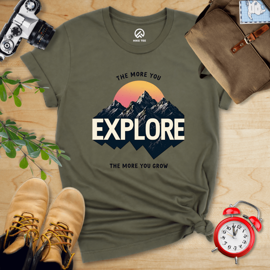 Hike Tee T-Shirt Military Green / S The More You Explore Shirt