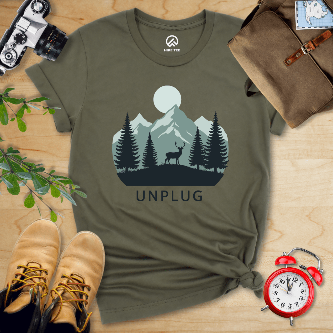 Hike Tee T-Shirt Military Green / S Unplug Shirt