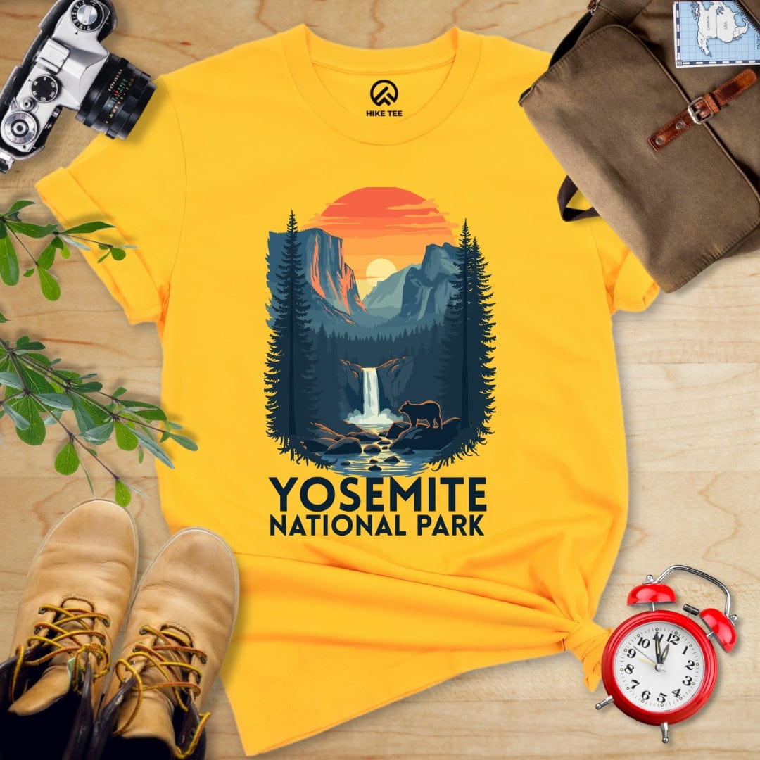 Hike Tee T-Shirt Gold / S Yosemite National Park Shirt
