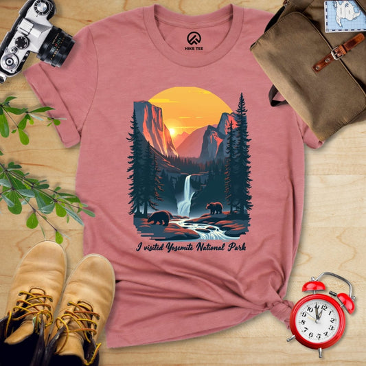 Hike Tee T-Shirt Heather Mauve / S Yosemite National Park Shirt