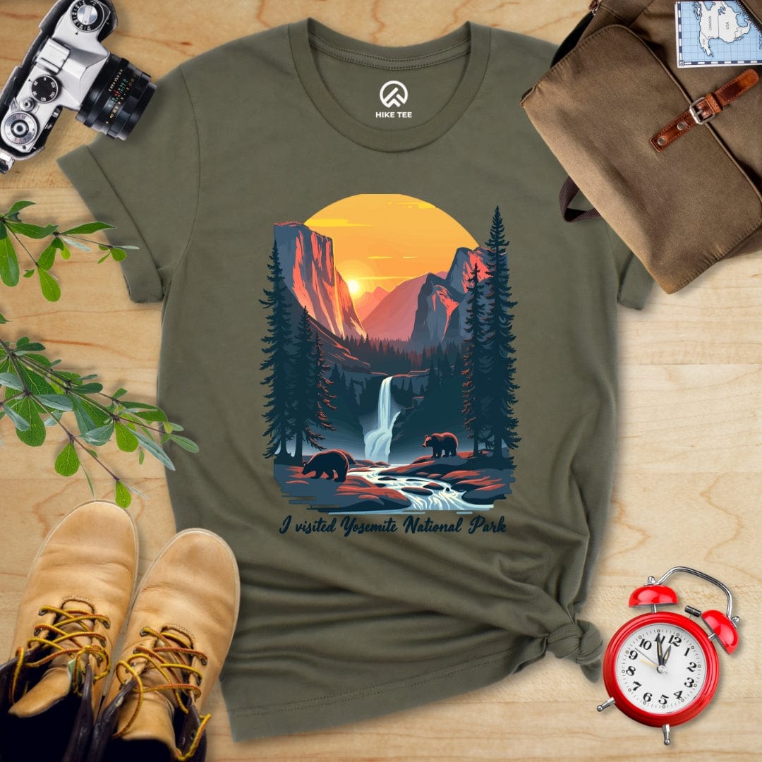 Hike Tee T-Shirt Military Green / S Yosemite National Park Shirt