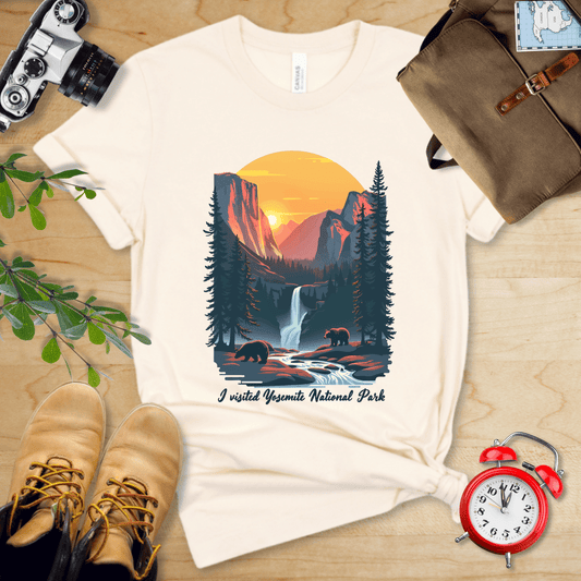 Hike Tee T-Shirt Natural / S Yosemite National Park Shirt