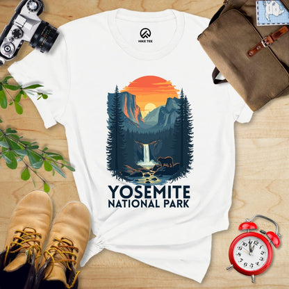 Hike Tee T-Shirt White / S Yosemite National Park Shirt