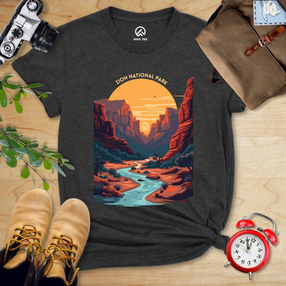 Hike Tee T-Shirt Dark Grey Heather / S Zion National Park Shirt