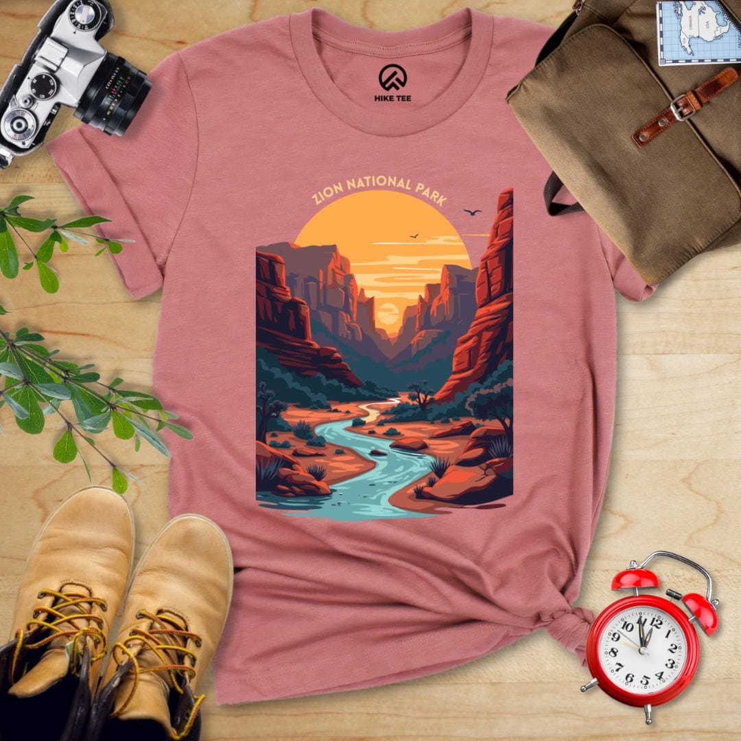 Hike Tee T-Shirt Heather Mauve / S Zion National Park Shirt